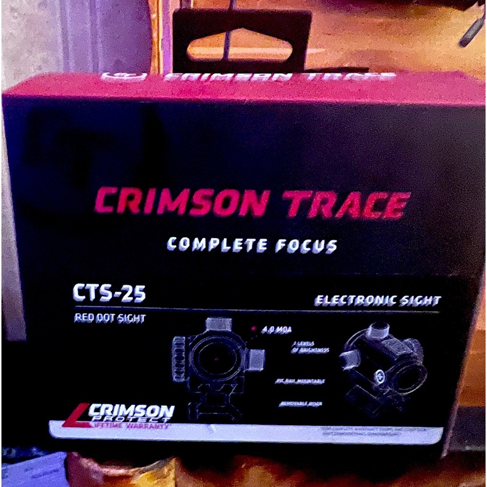 Crimson trace (CT-25) red dot site new stillin box